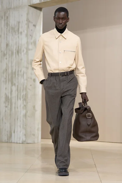 Look 4